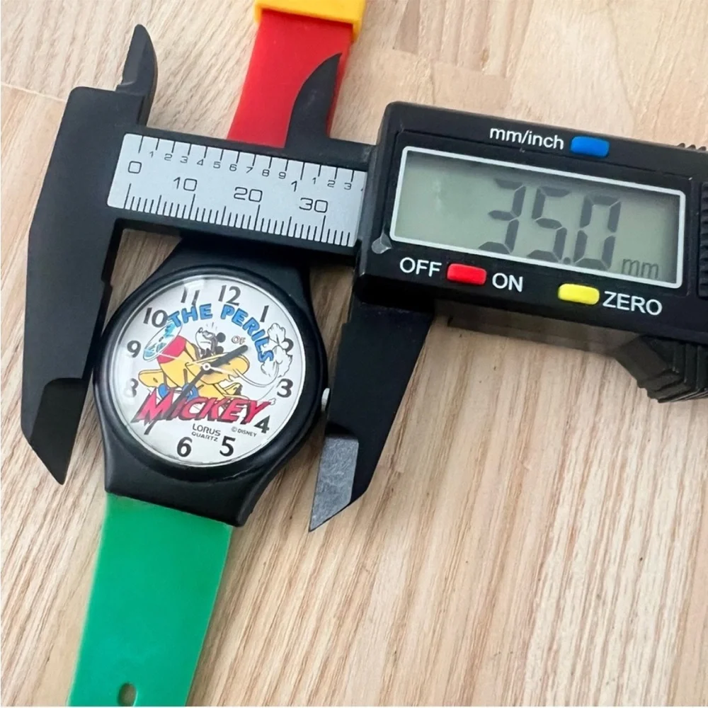 Rare Vintage Lorus Disney the perils of Mickey Mouse watch NEW BATTERY